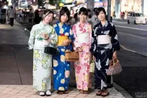 Women's Fashion in Japan 2